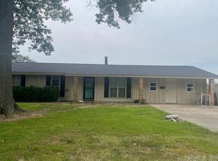 1820 Beumer St, Stuttgart, AR 72160