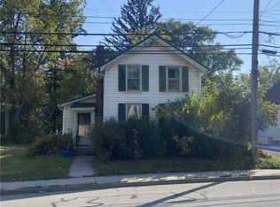 11 Cedar St, Batavia, NY 14020