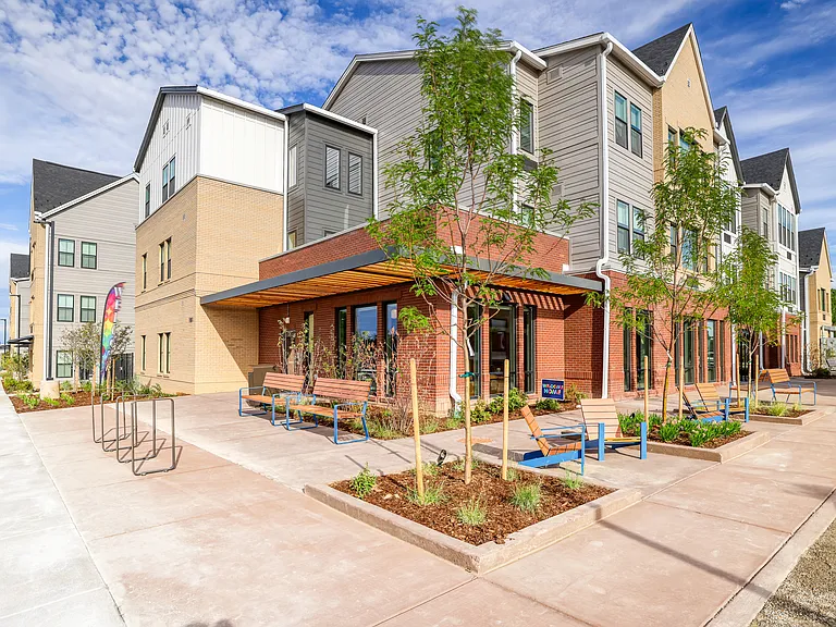 Leasing Office located at 1681 Altura
