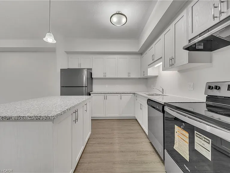 25 Isherwood Ave #B21 — Photo 10