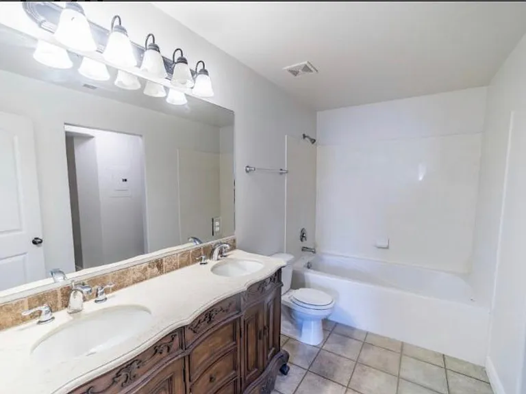 497 S 2220 W #101 — Photo 16