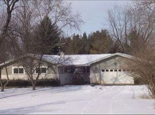 40W674 Freeman Rd, Huntley, IL 60142