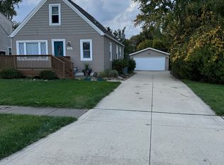918 Roberts St, Sheffield Lake, OH