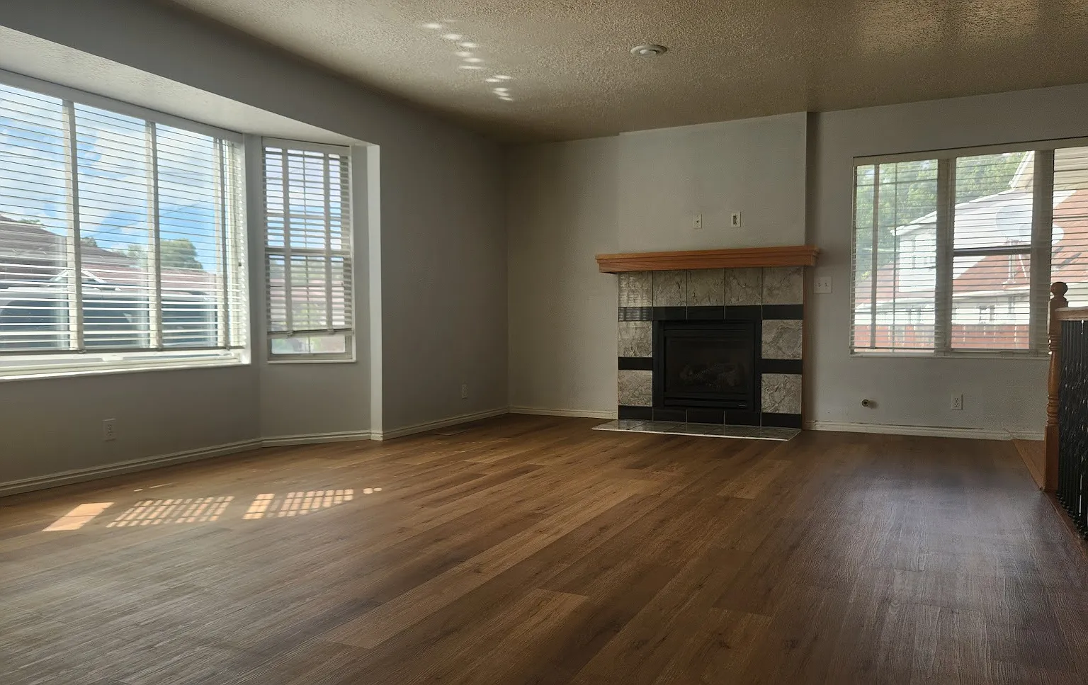 1527 E Murray Holladay Rd — Photo 1