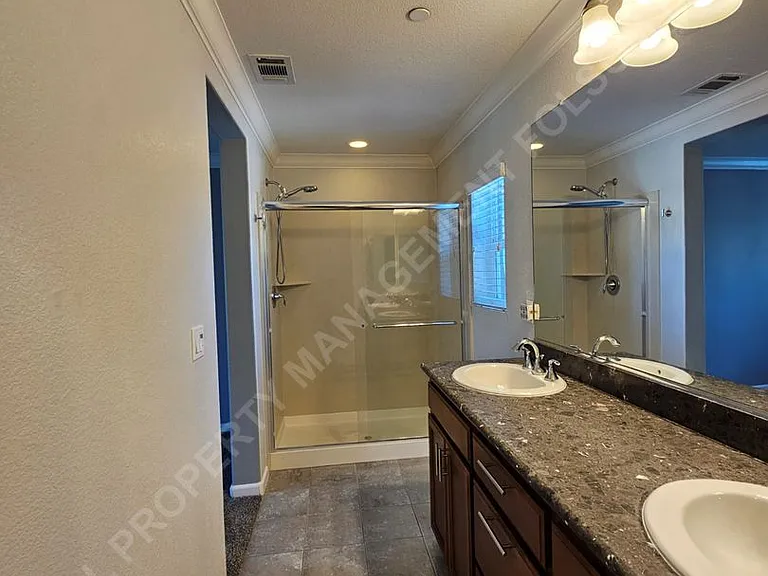 104 Rodin Ln — Photo 17