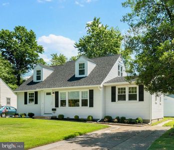 212 S Moore Ave, Barrington, NJ, 08007