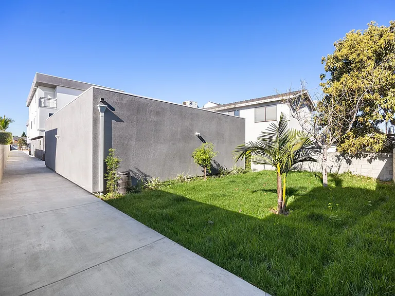 10936 S Osage Ave #A — Photo 48