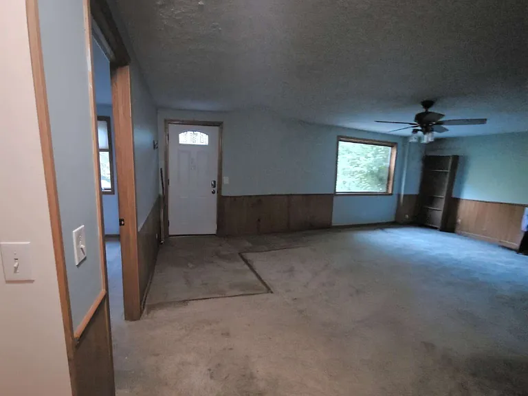 21424 7th St NE — Photo 3