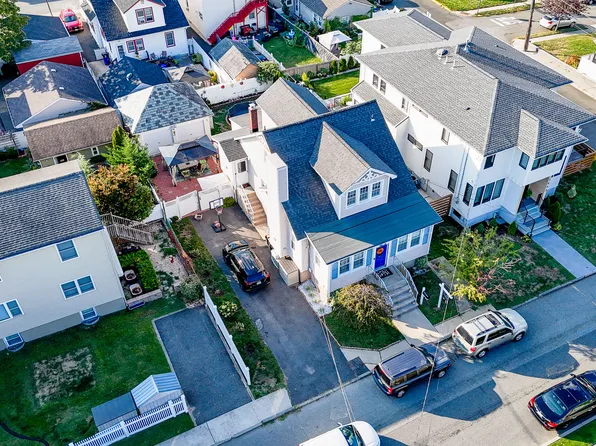 1041 Stonewall Lane image 14 of 48