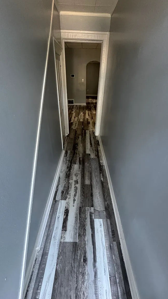 40 Ahrens St APT 1 photo 1