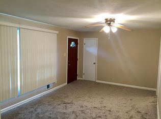 4727 SW 18th St, Topeka, KS 66604