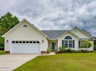 200 Little John Ln, Havelock, NC 28532