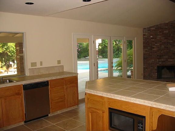 Stainless appliances