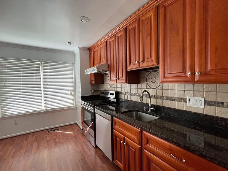 10624 Muirfield Dr — Photo 8