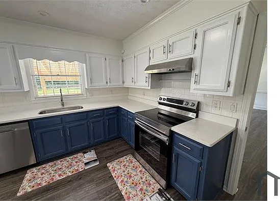 2203 Meadow Dr — Photo 8