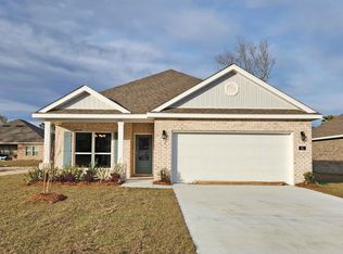 63 Saltmeadow Cir, Ocean Springs, MS 39564