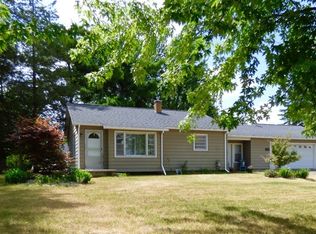 530 S Hemlock Rd, Hemlock, MI 48626