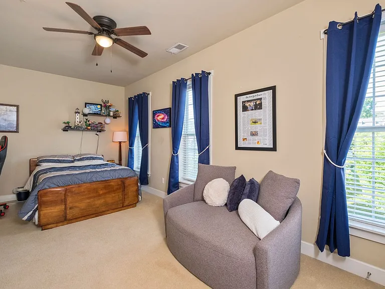 2048 Avinity Loop — Photo 19