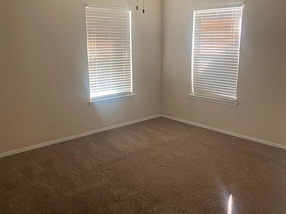 3rd image of 410 W Franklin St APT 5