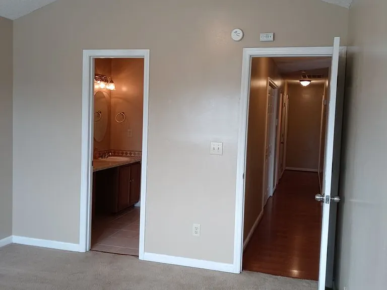 2224 Spindle Tree Dr — Photo 8