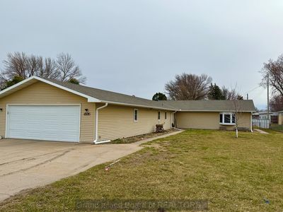1504 1st St, Aurora, NE, 68818
