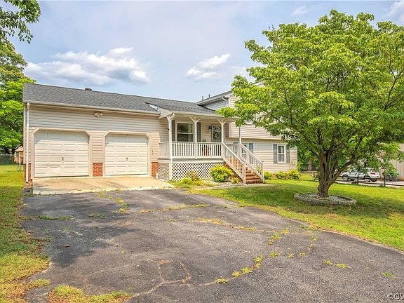 3rd image of 1105 Collingwood Dr