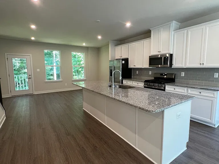 1513 Libourne Ct — Photo 8