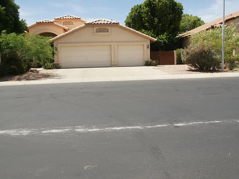 1307 W Stacey Ln — Photo 1