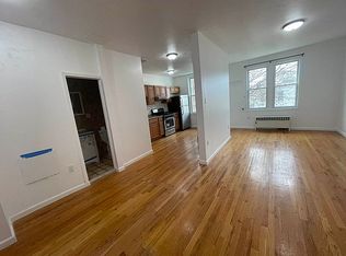 68-40 76th St FLOOR 2, Middle Village, NY 11379