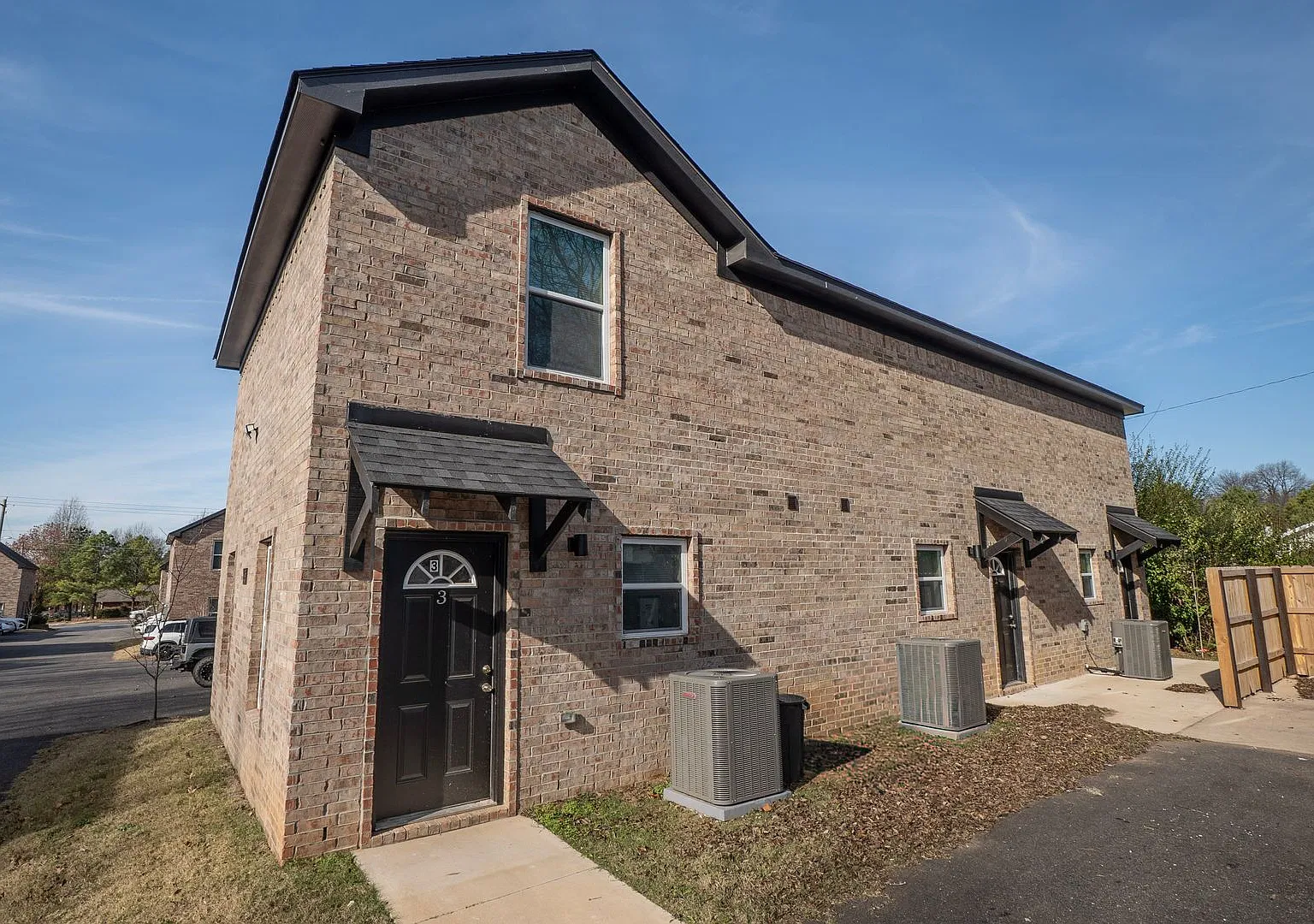 1366 N Porter Rd — Photo 1