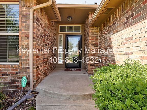 4th image of 9016 NW 75th St