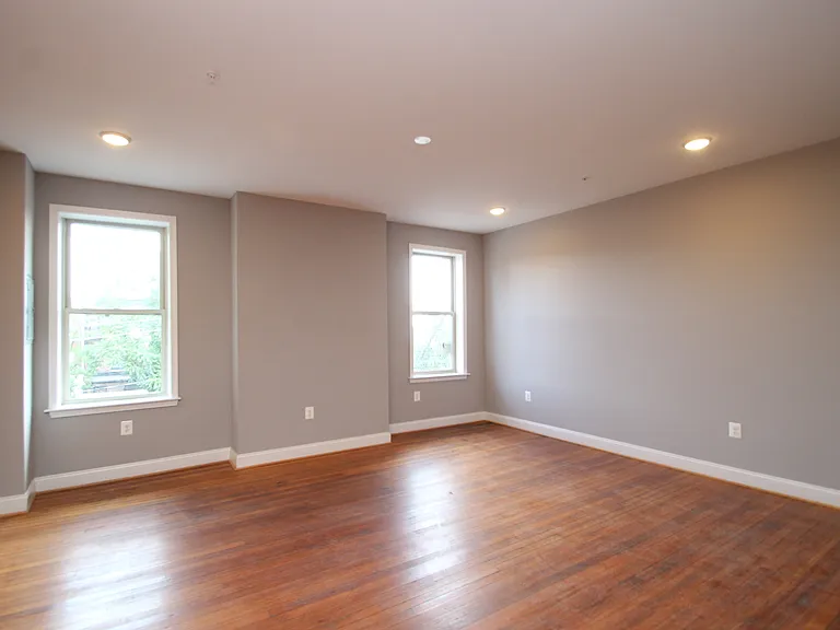 1017 Saint Paul St — Photo 12