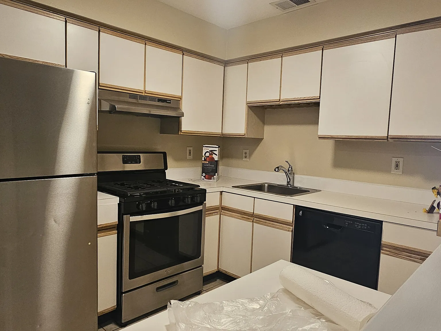 2 bed, 1034 sqft, $2,550 — Photo 1