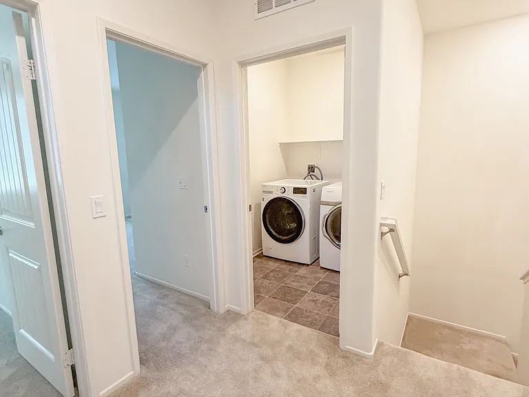 30422 Town Square Dr — Photo 18
