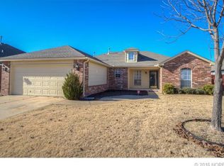 11726 S Holley St, Jenks, OK 74037