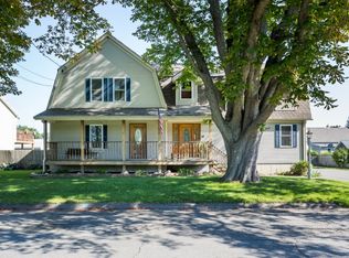26 Paderewski Ave, Chicopee, MA 01013