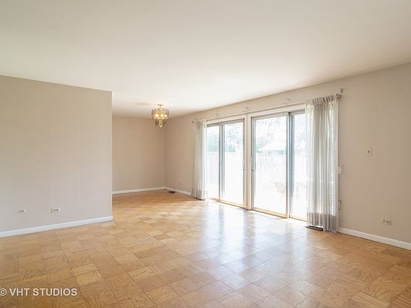 2nd image of 129 Tanglewood Dr