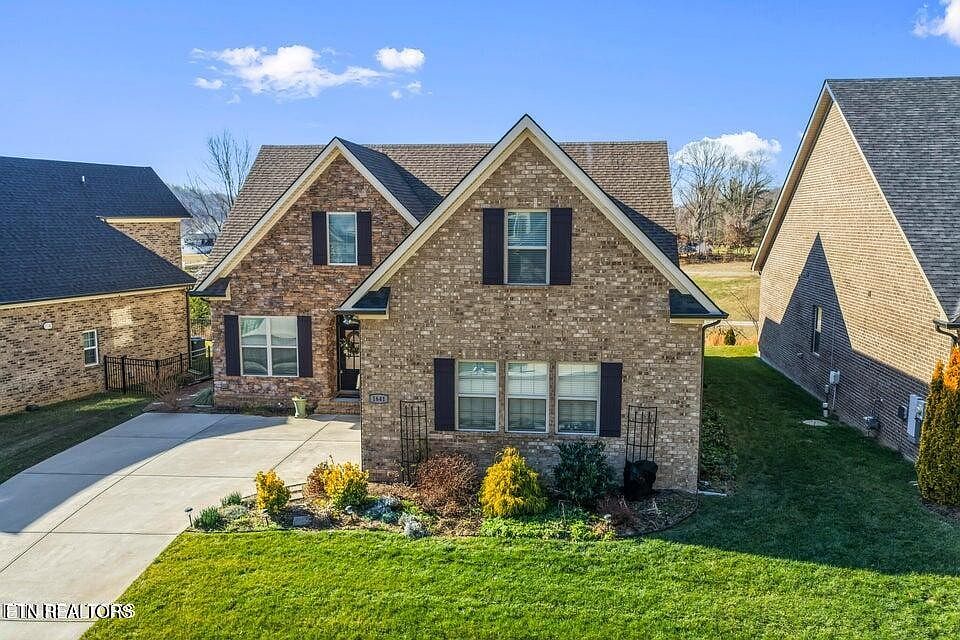1st image of 1641 Sugarfield Ln