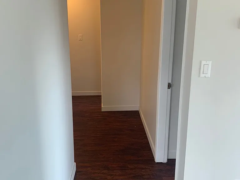 325 Ward St — Photo 33