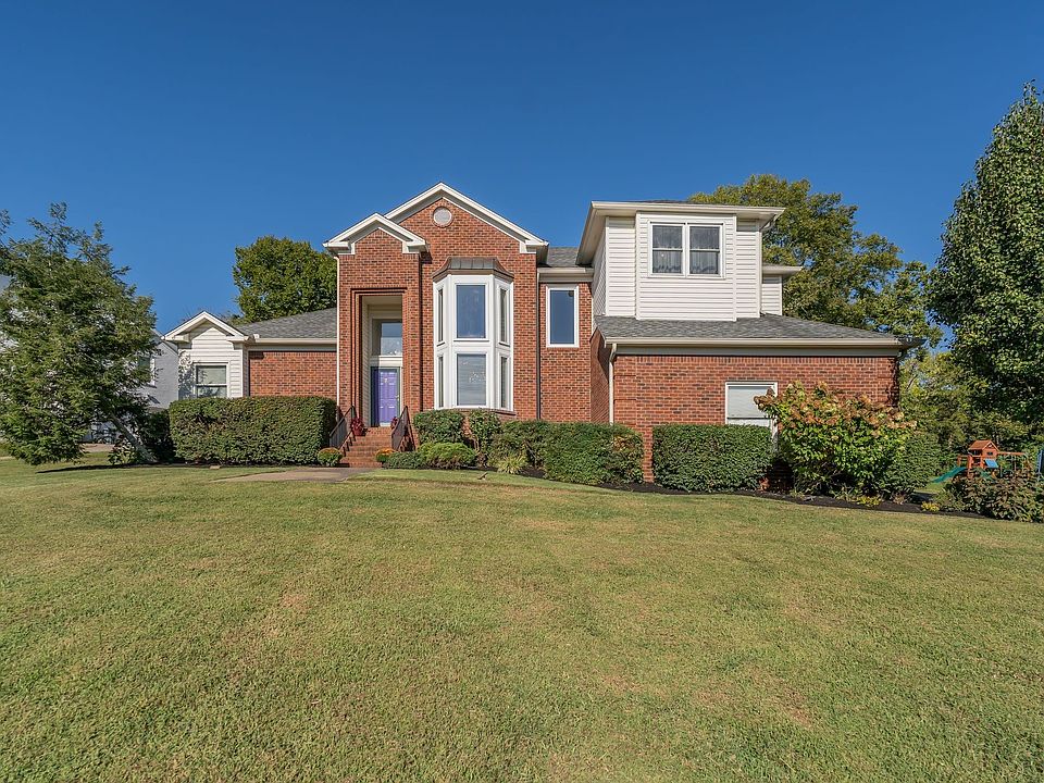 1st image of 900 S Lane Ct