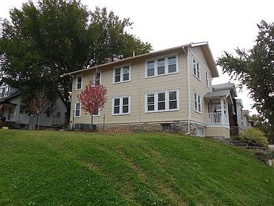2nd image of 4001 Bell St APT 1
