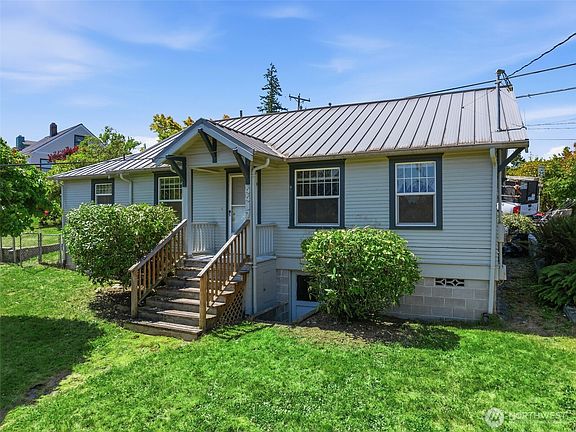 2nd image of 4417 Seahurst Avenue
