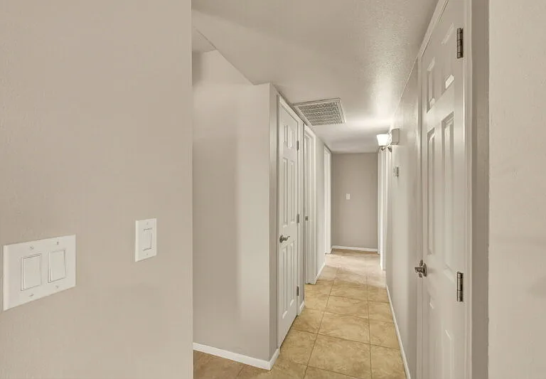 1224 E 9th Ave — Photo 17