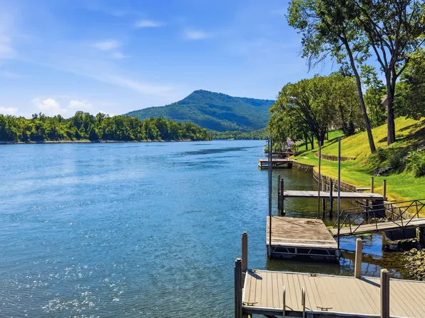 3162 Waterfront Dr, Chattanooga, TN 37419
