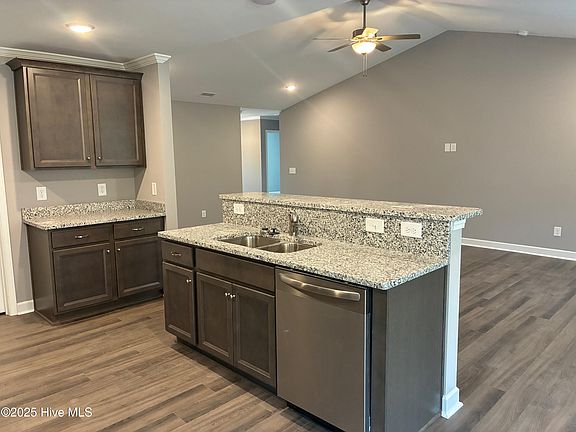3rd image of 2163 Southern Pine Drive