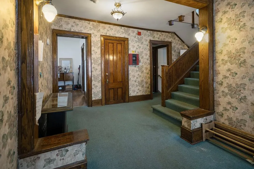 526 Stewart Ave — Photo 1