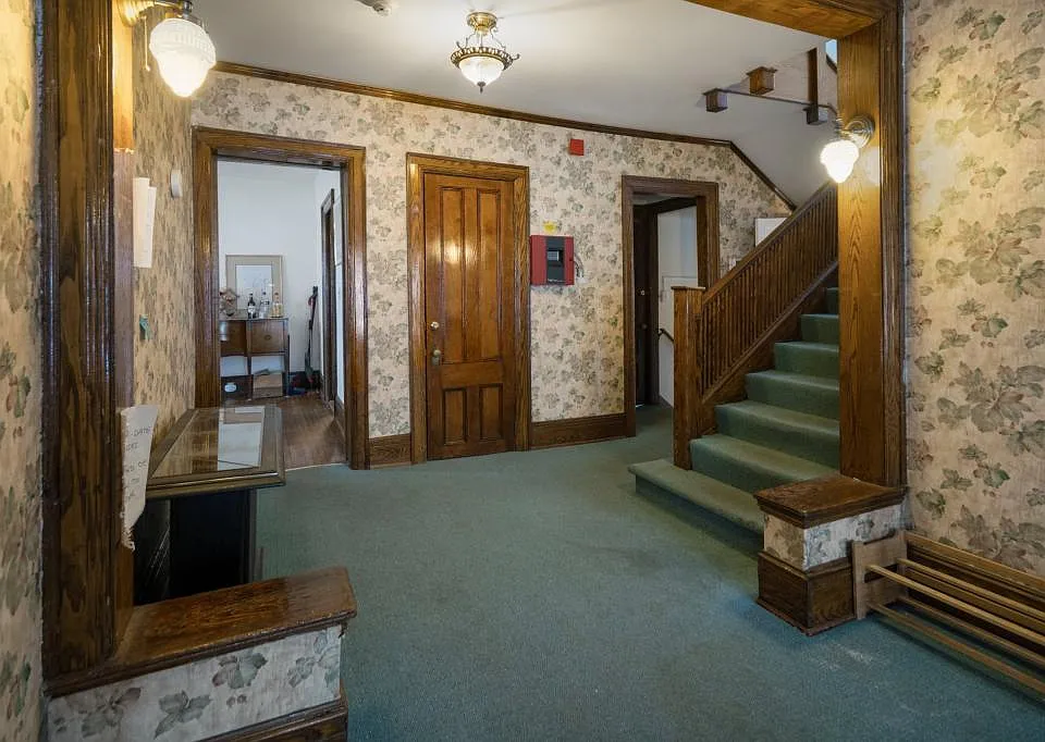 526 Stewart Ave #32