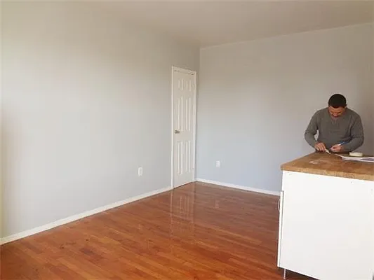 Rented by I & I New York | media 7