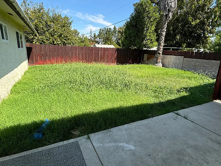 Oliver St — Photo 18