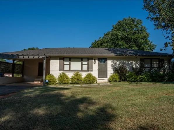 103 Grassdale Rd, Cartersville, GA 30120